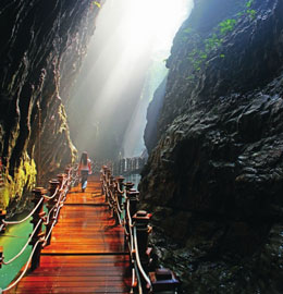 重慶萬盛黑山谷生態(tài)浮橋